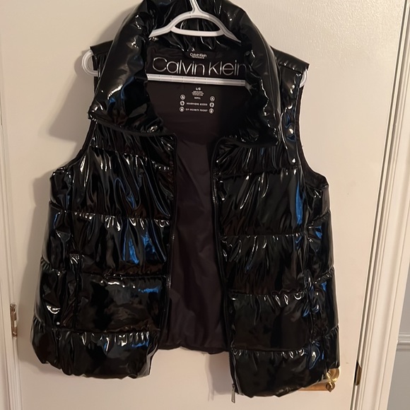 Calvin Klein Performance Black Vest - Picture 3 of 5